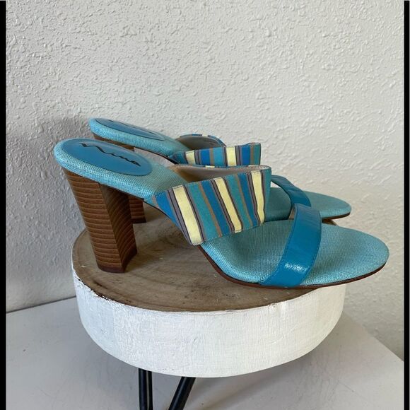 Nina Blue Leather Block Heels Size 8M EUC - Picture 2 of 5